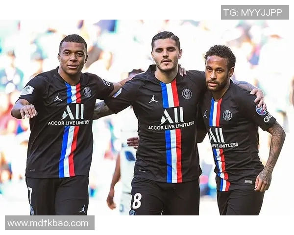 曼联中场重建战略解析四大潜在引援目标深度分析 曼联中场重建战略解析四大潜在引援目标深度分析